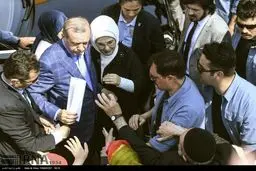 اردوغان و همسرش در همه‌پرسی تغییر قانون اساسی ترکیه/عکس