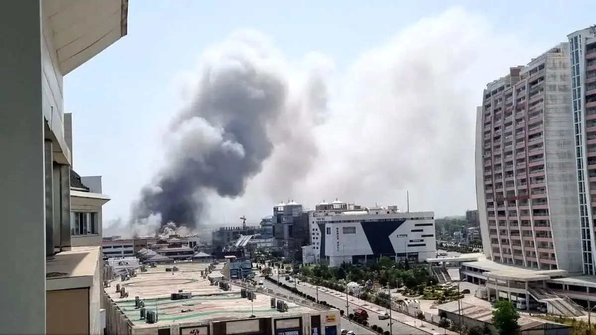 تصاویر جدید از آتش‌سوزی وسیع در منطقه آزاد انزلی