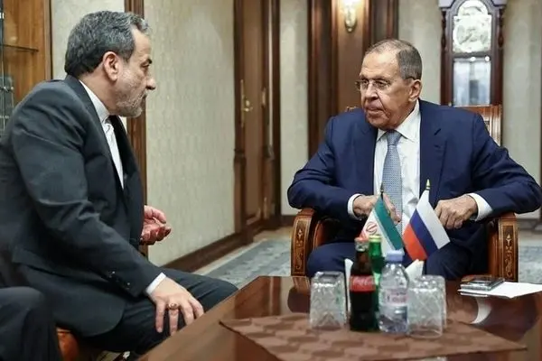 گفت‌وگوی لاوروف با عراقچی با محور برنامه هسته‌ای ایران